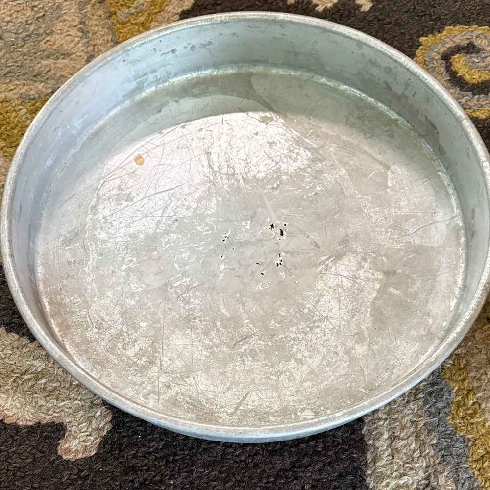 14” cake pan